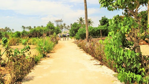 Touring the An Binh Islands by boat