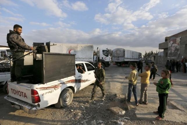 Islamic State attacks Syrian forces near Damascus