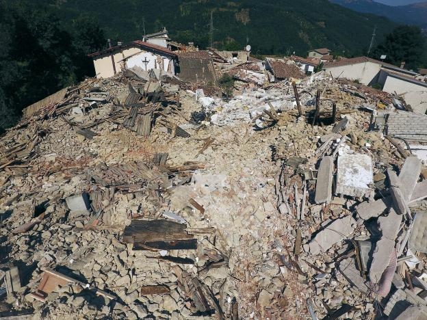 Italy quake death toll hits 281, state funeral planned