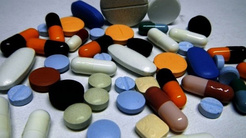 Pharmacies arbitrarily sell antibiotics to buyers in Vietnam