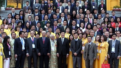 President hails entrepreneurs in difficult year
