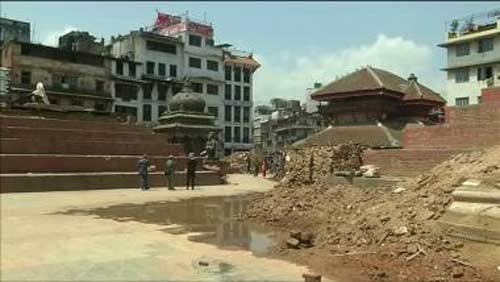 Nepal's two quakes shake tourism industry