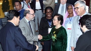 Vice President greets APF’s parliamentarians