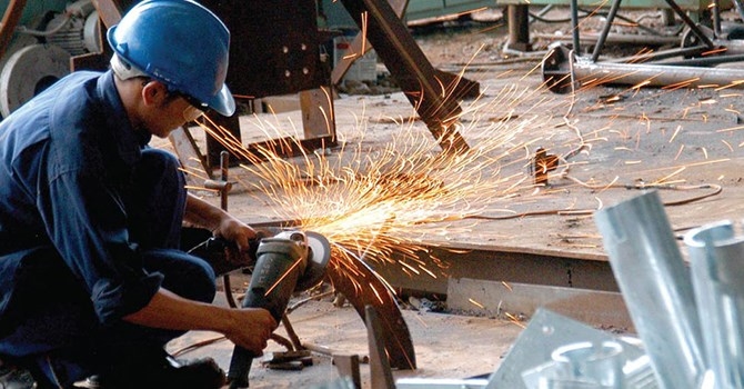 Vietnam's PMI declines in February