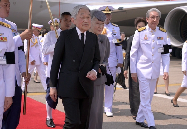 Japan’s Emperor and Empress on private visit to Thailand