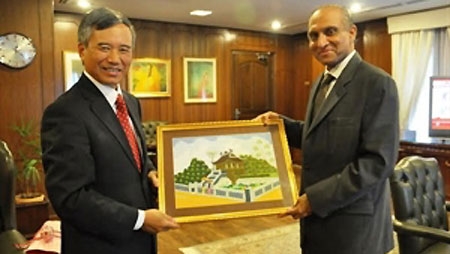 Pakistan fosters comprehensive ties with Vietnam