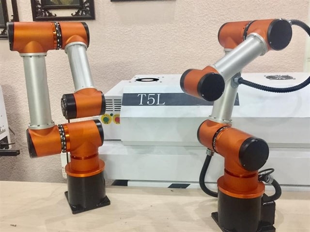 Robot designers helps SMEs thrive and cut costs