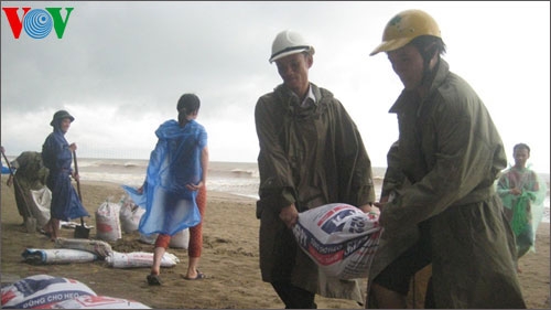 Emergency aid to storm Nari victims