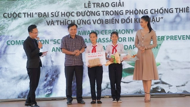 Seventh graders win environmental documentary award