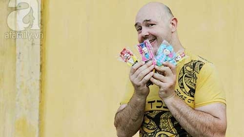 French man sells toys on Hanoi streets