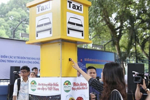 Taxi stands designated in HCM City center