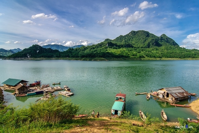 Weekend tour to 'Ha Long Bay on land'