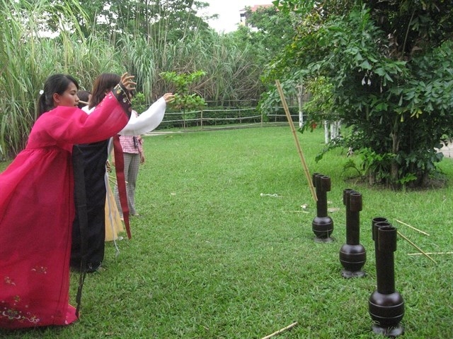 Various activities in Hanoi celebrate children’s festival
