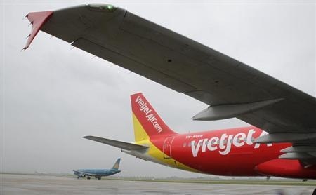 Value of Vietnam's 'bikini airline' overtakes national carrier