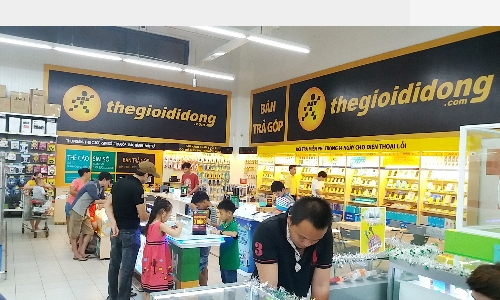 Vietnam’s top mobile retailer kicked out of Thai-purchased shopping malls