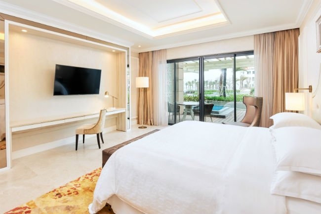 Sheraton Grand Danang Resort offers new package