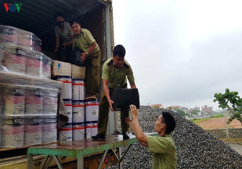 Smuggled brandy seized in Quang Binh