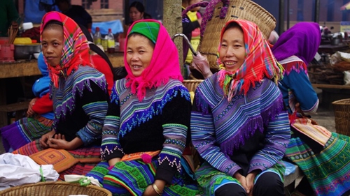 Interesting things in Bac Ha market