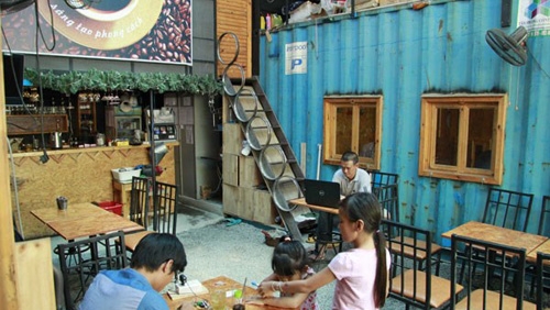 Discover Saigon Container Café