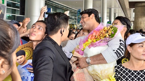 Indian movie star Siddharth Shukla revisits Vietnam