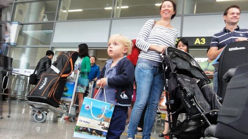 One more carrier joins race for Vietnam airport purchases