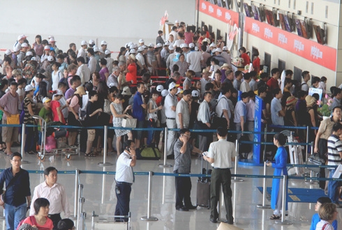 Hanoi airport plans expansion to avoid overload crisis