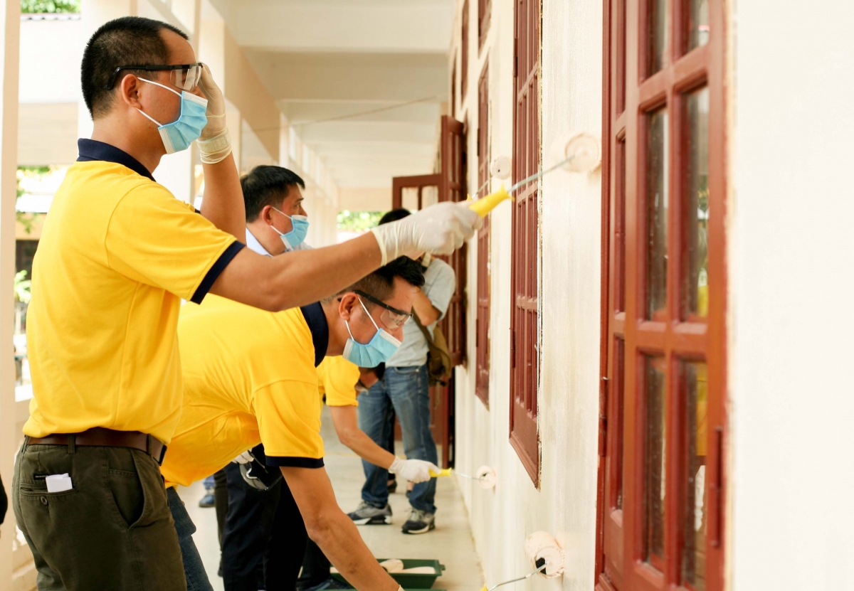 AkzoNobel brings colour to Vietnamese schools