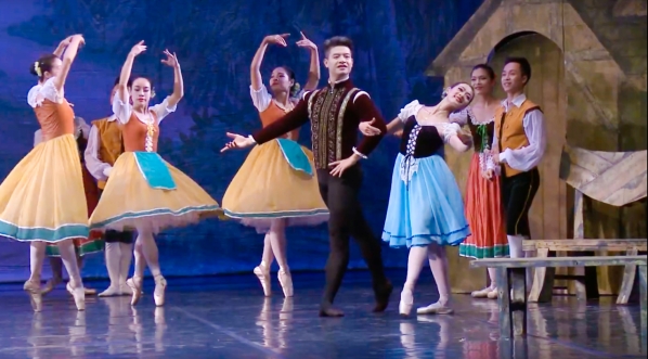 Vietnam’s “ballet prince” dreams of introducing Vietnamese ballet abroad