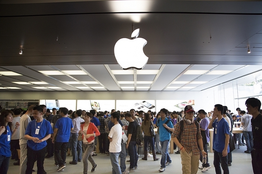 Apple manufacturers looking to shift business from China to Vietnam