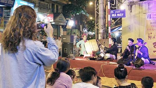 Cultural space in Hanoi’s Old Quarter pedestrian streets