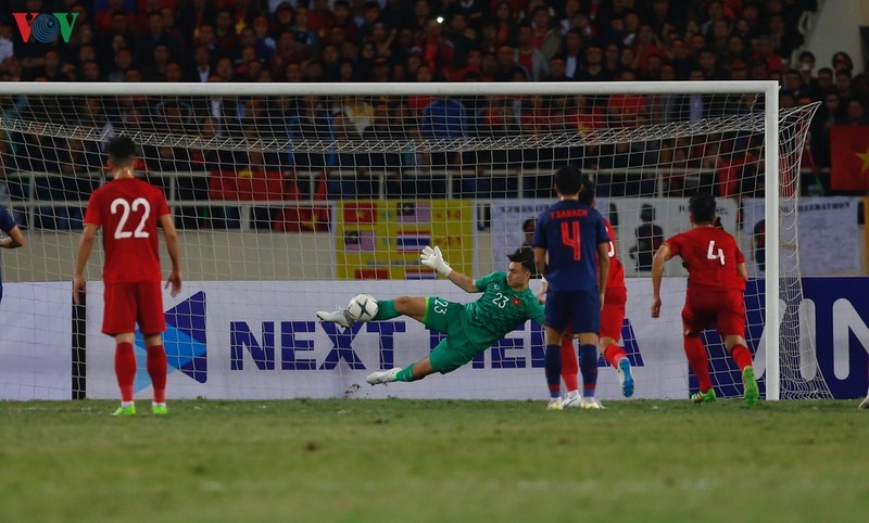Vietnamese national team receive large bonus from VFF