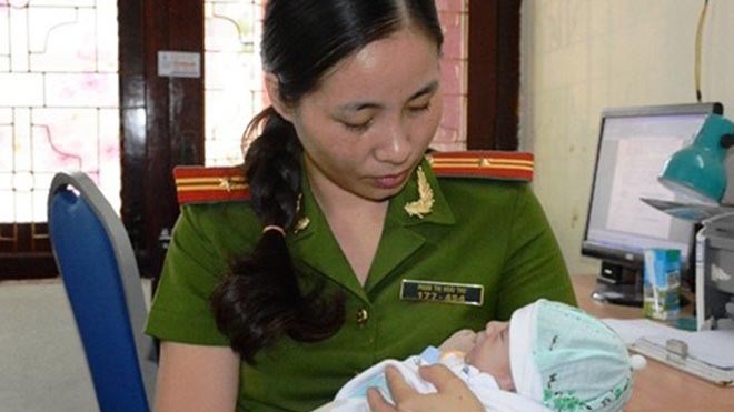 Vietnam arrests 5 for trafficking baby boy to China