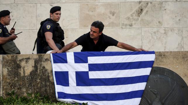 Greek PM Tspiras faces party revolt over bailout deal