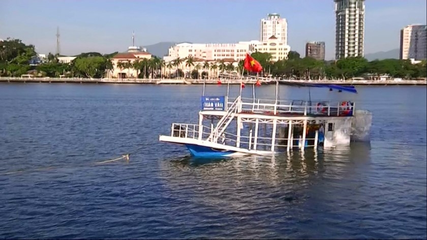 Danang dismisses officials following fatal tourist boat sinking