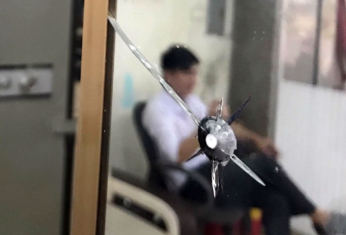 Vietnamese man aborts bank heist after gunshot sets alarm bells ringing