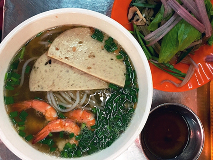 Eat authentic Vietnamese gumbo at Saigon market