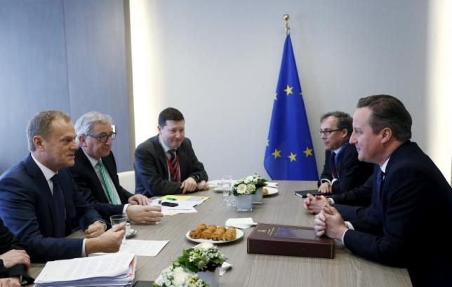 Cameron hails EU deal to give Britain 'special status', battle looms