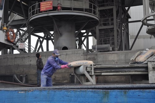 Vietnam struggles to boost cement exports