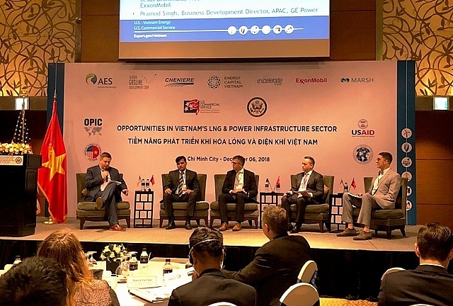 US gives Vietnam a helping hand to develop LNG terminal