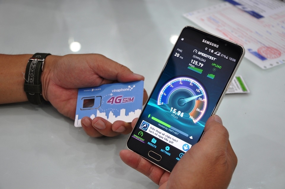 4G services set to spark mobile price war