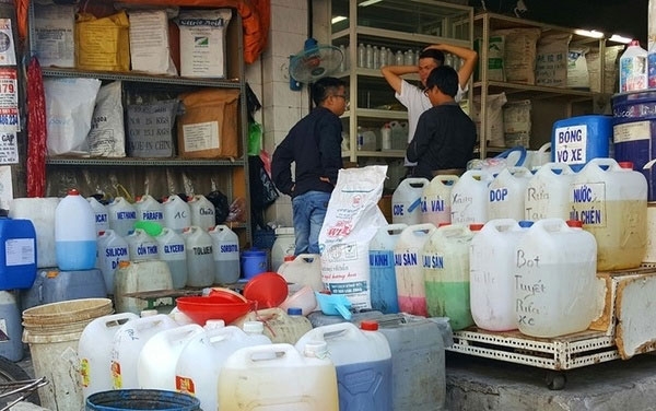 HCM City seeks to curb illegal chemical trade