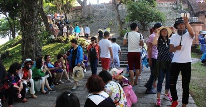 Chinese tourists remain key driver of Vietnam's tourism boom