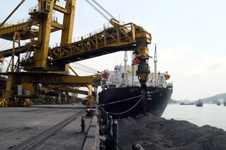 Domestic coal sales slow as enterprises buy Chinese coal