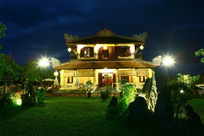 The coffee shop inside Hue Royal Citadel