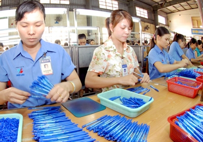 Thien Long's ball-pen business expands overseas