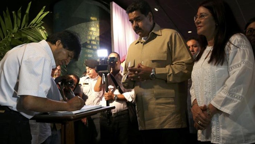 Cuba's allies join thousands to honor Castro in Havana; Obama absent