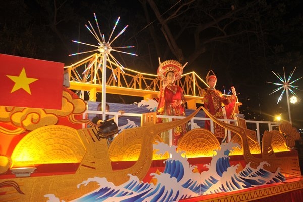 Flower parades make a magnificent addition to Danang’s fireworks festival