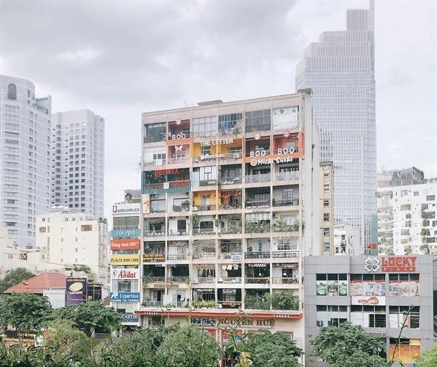 Decrepit buildings find new commercial use in cities