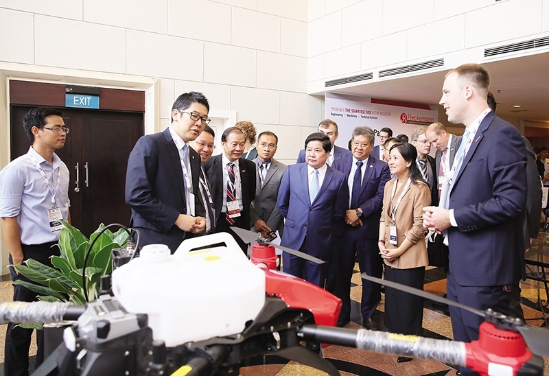 Digital solutions from Bayer help advance agriculture