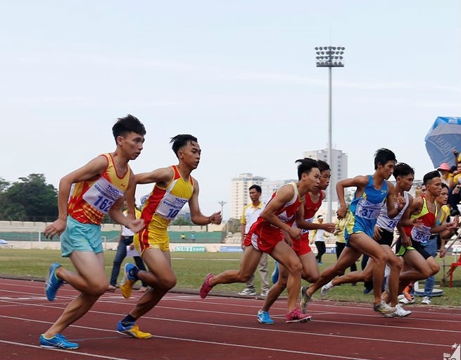 Hanoi triumphs at junior championships